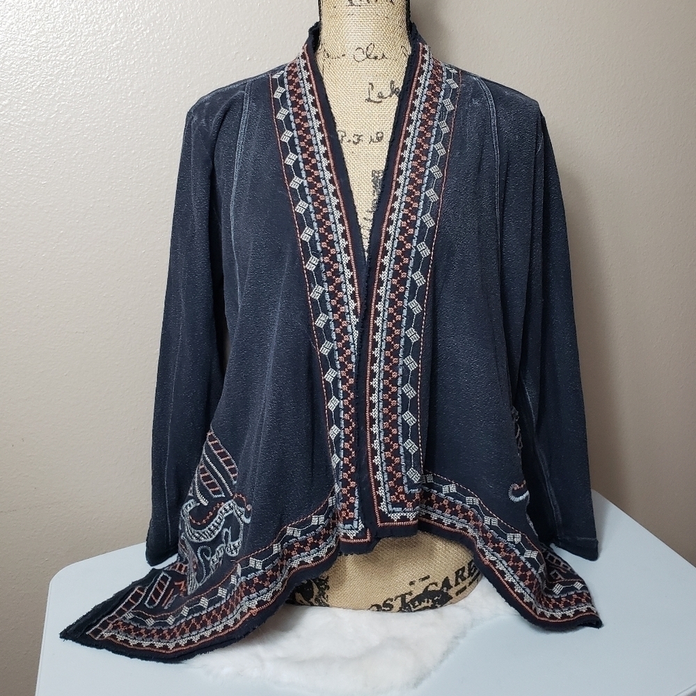 Monoreno Embroidered Acid Wash Knit Open Jacket with Pockets-Size M